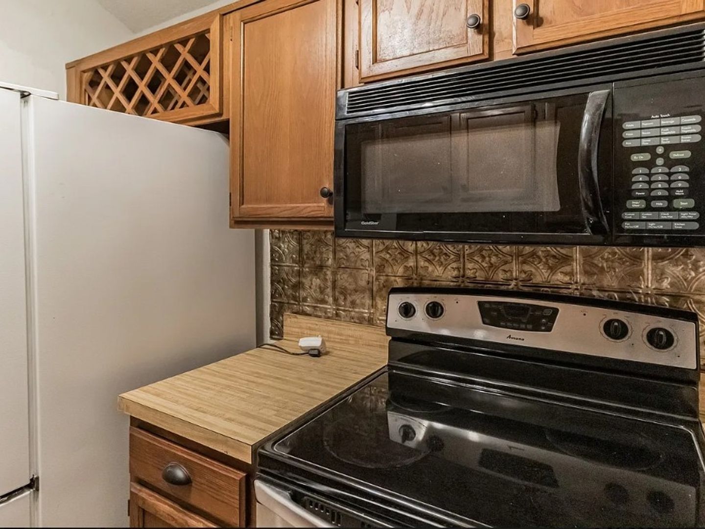 Building Photo - 4118 Cochise Dr