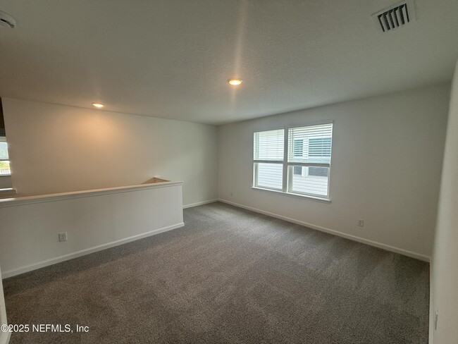 Building Photo - 6850 Rhapsody Rd