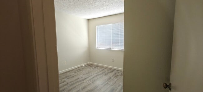 Building Photo - Bay Point  - 2 beds and 2 baths Second Floor Condo