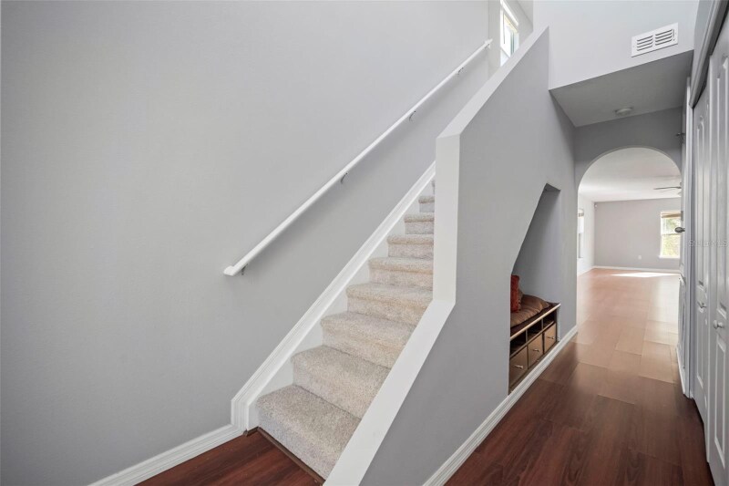 Building Photo - 1303 Alhambra Crest Dr