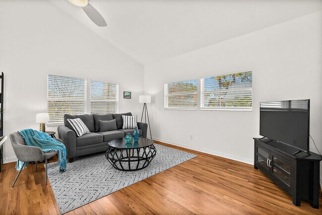 Building Photo - 27 Old Mission Ave