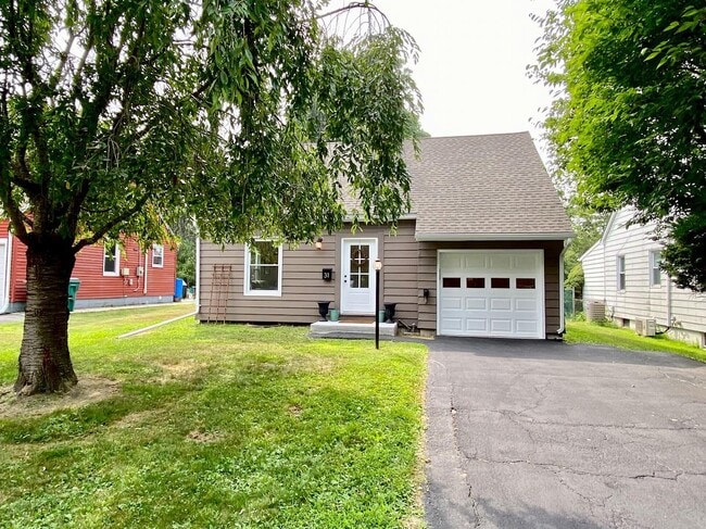 Building Photo - 31 Ziegler Ave