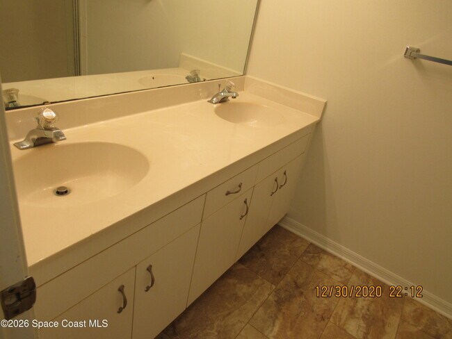 Building Photo - 151 Plover Ln