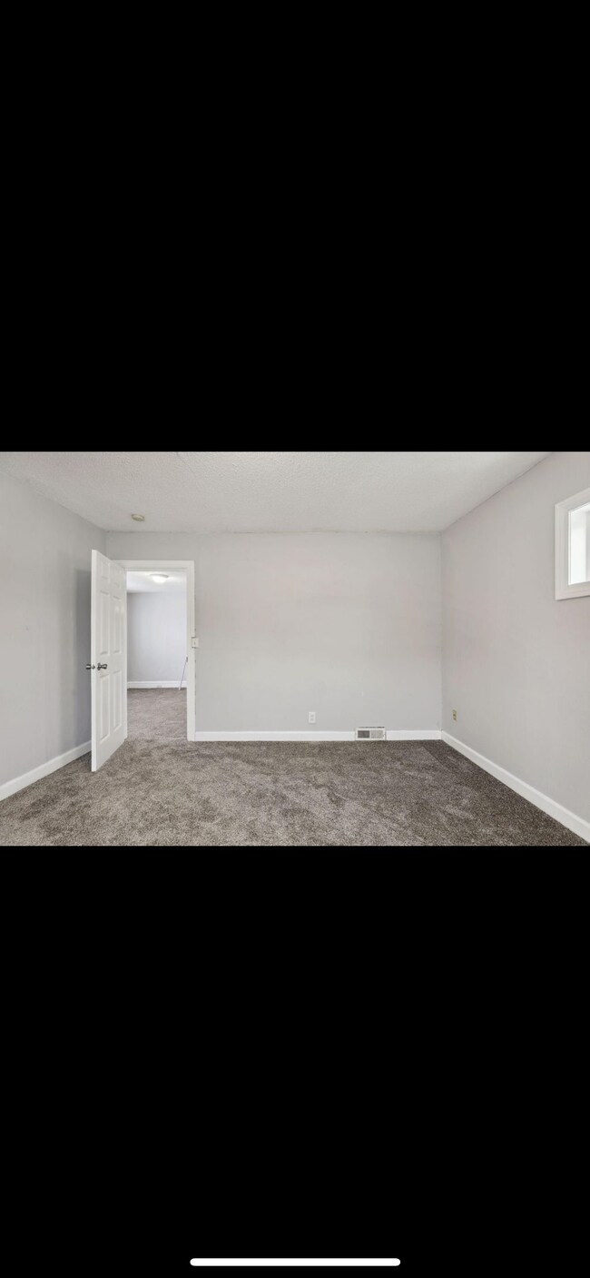 Building Photo - 1060 Arcade St