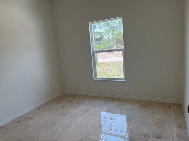 Building Photo - Brand New Construction-Large 3 bedroom, 2 ...