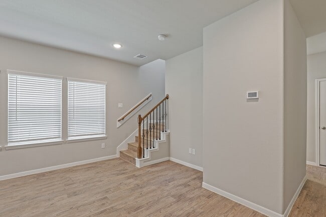 Building Photo - 13514 Axel Ln