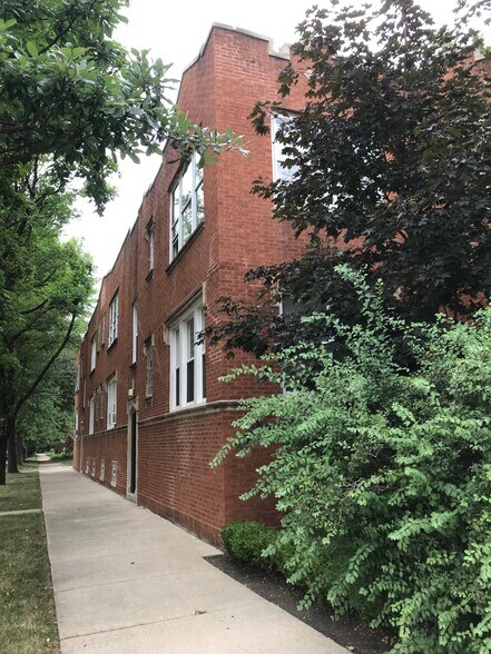 Building Photo - 5201 N Latrobe Ave