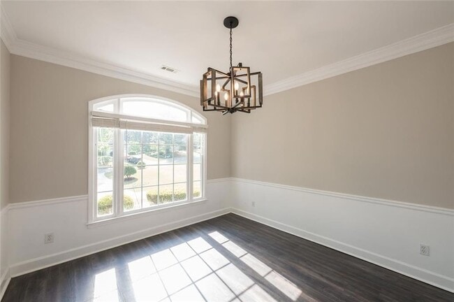 Building Photo - 1512 Fallen Leaf Ct SW