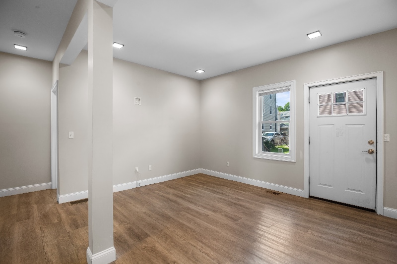 Building Photo - 14 Trenton St