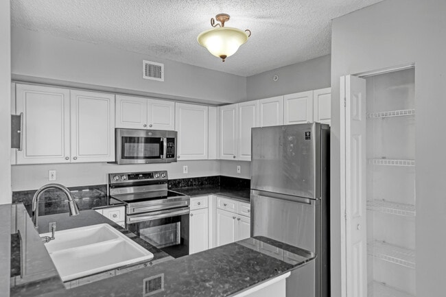 Building Photo - 651 Okeechobee Blvd