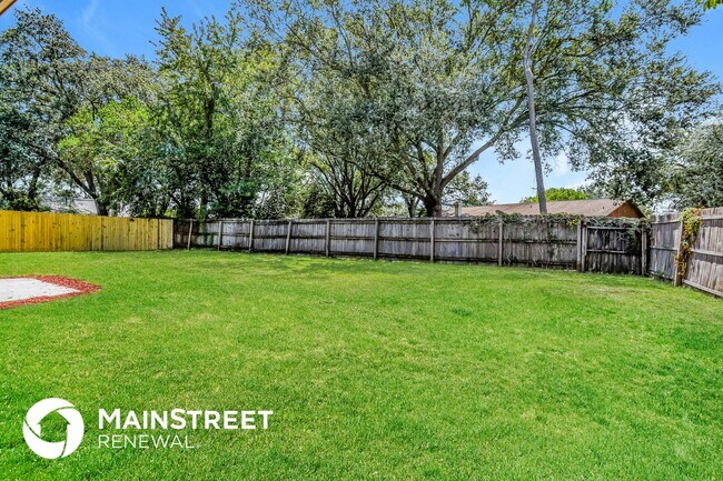 Building Photo - 7850 Blank Dr N