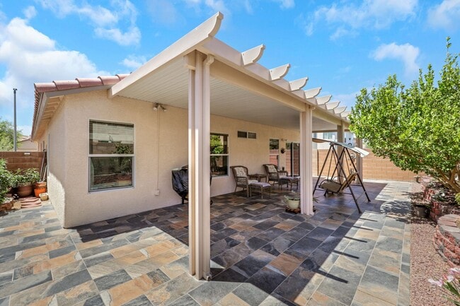 Building Photo - Southern Highlands 3 Bed 2 Bath Single-Story Home with Large Kitchen, Open Layout, Covered Patio