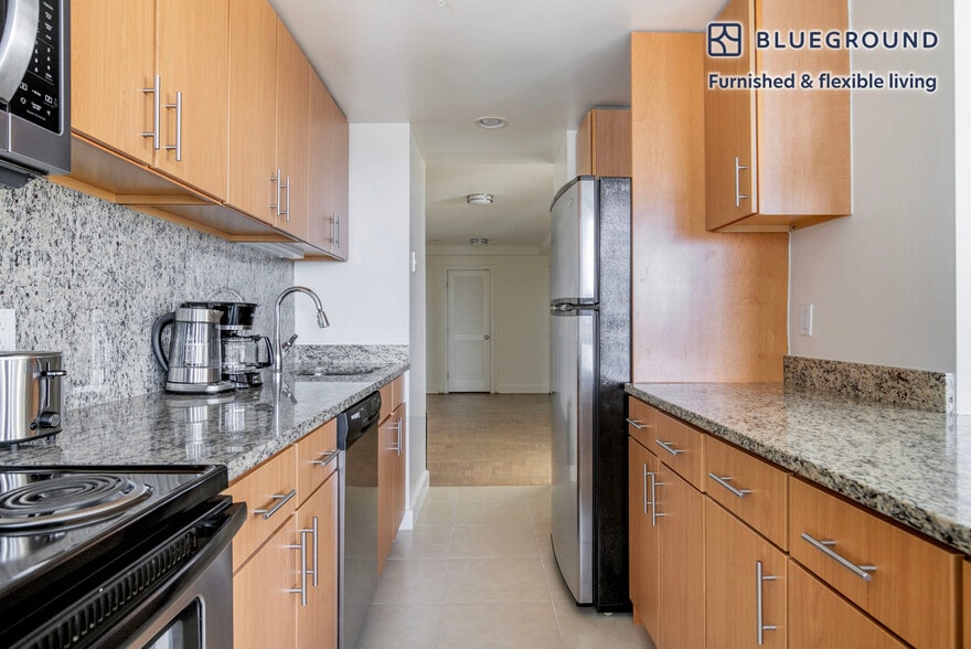 Building Photo - 770 Boylston St