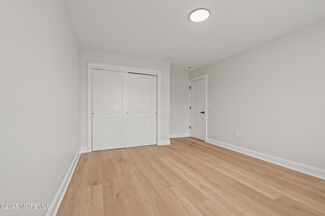 Building Photo - 215 Brighton Ave