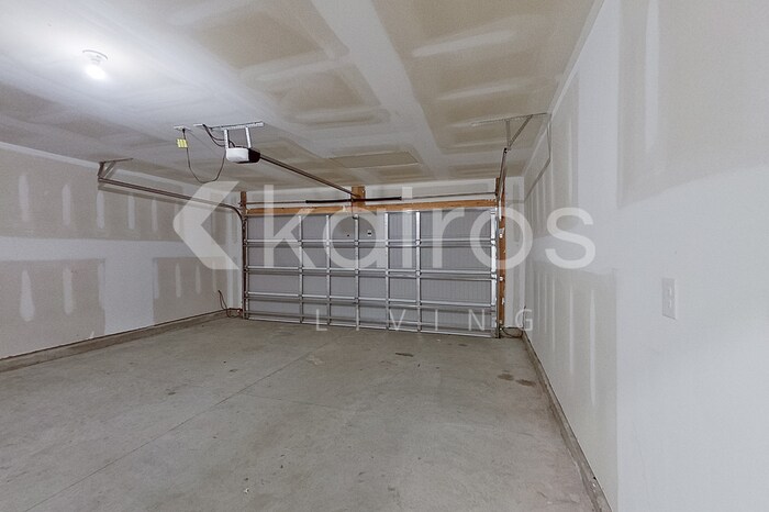 Building Photo - 2502 Kenton Ct SE