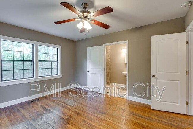 Building Photo - 4717 Beverly Kay Dr