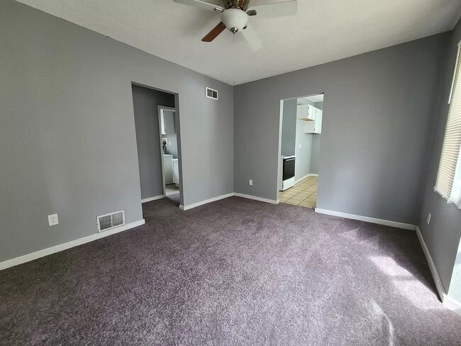 Building Photo - 3-bedroom, 2-bathroom home located in the heart of Kansas City, MO