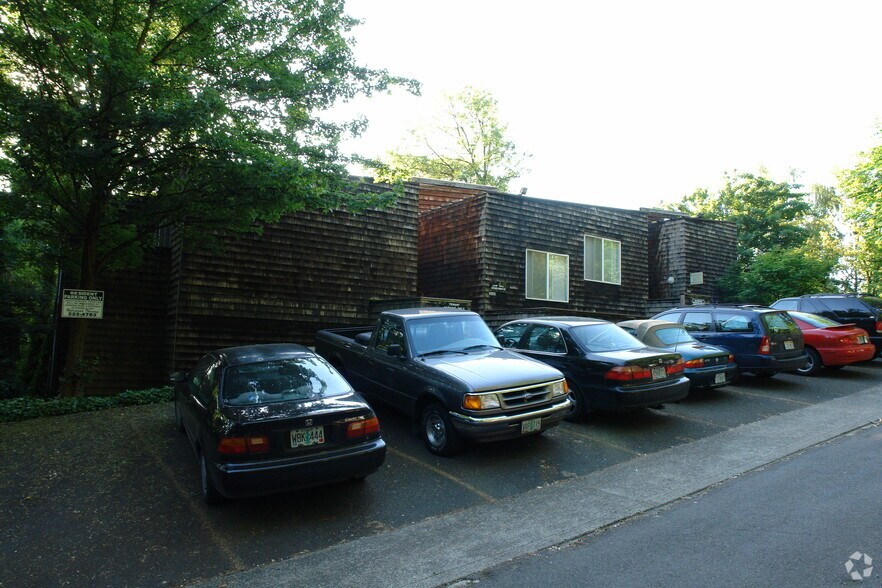 Building Photo - Lair Hill Apartments