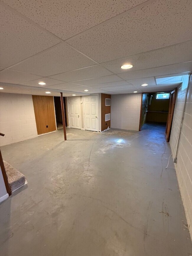Building Photo - Benson 3 Bedroom!