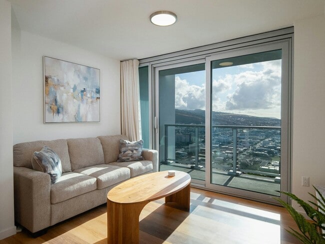 Building Photo - 1515 Liona St