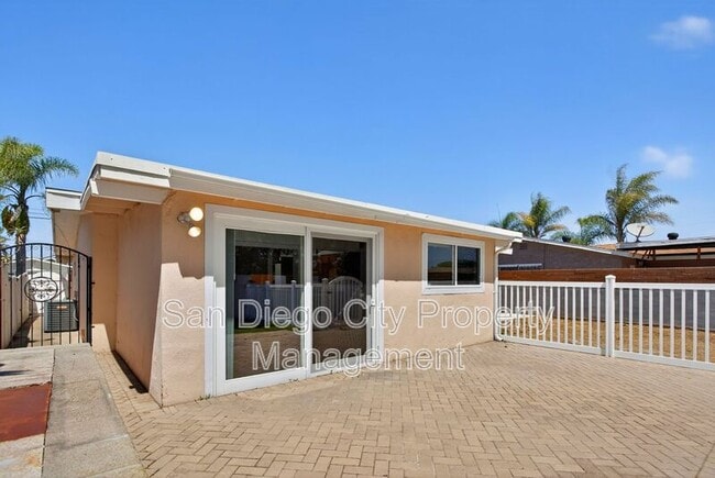 Building Photo - 2363 Judson St