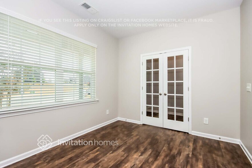 Building Photo - 148 Falls Cove Dr