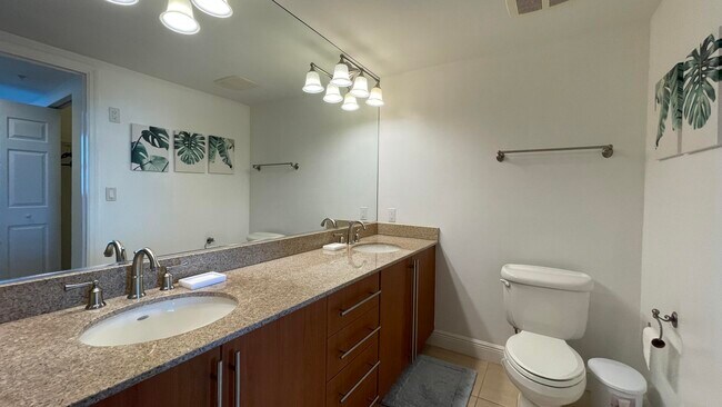 Building Photo - 610 Clematis St