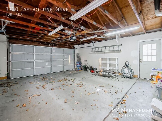 Building Photo - 3730 Eastbourne Dr