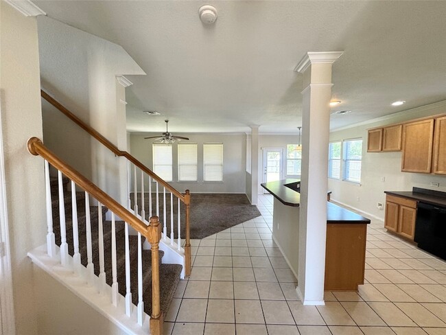 Building Photo - 203 Spruce Trail