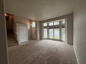 Building Photo - Beautiful 4 Bed, 3.5 Bath Home in Eagle Ridge