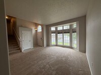 Building Photo - Beautiful 4 Bed, 3.5 Bath Home in Eagle Ridge