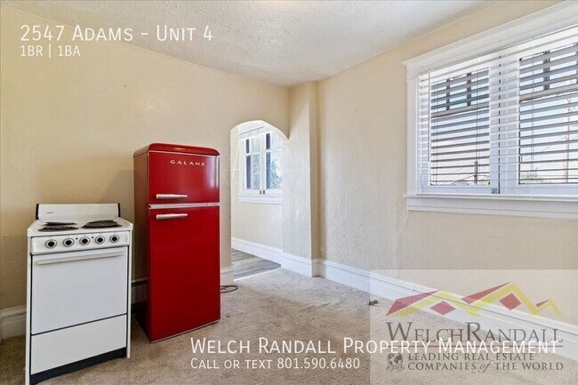 Building Photo - 2547 Adams-Unit 4