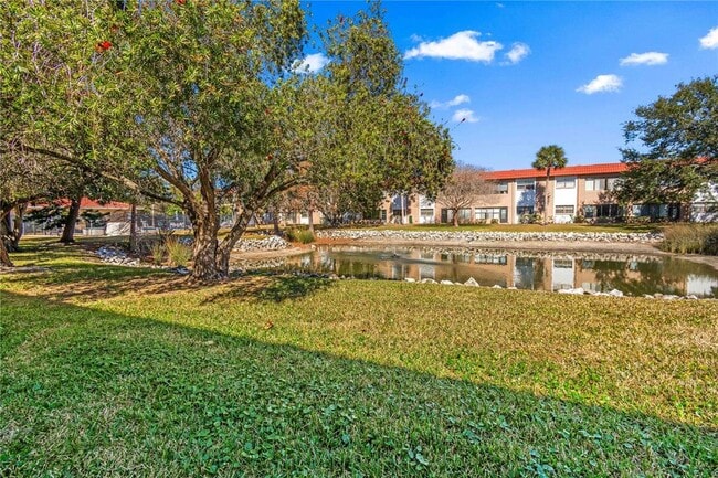 Building Photo - 1750 Belleair Forest Dr