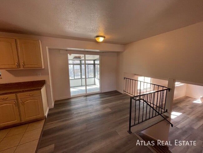 Building Photo - 4435 S Anjelina Cir