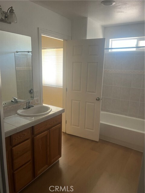 Building Photo - 57470 Crestview Dr