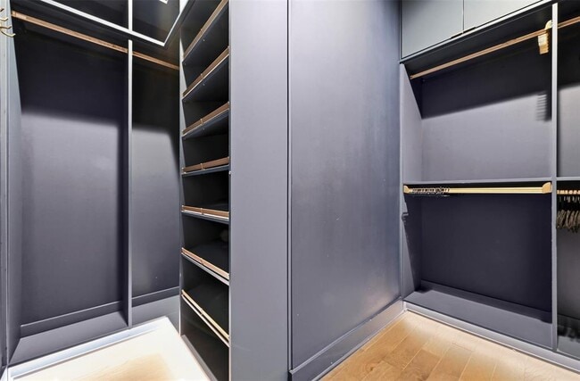 Building Photo - 904 Catalpa St