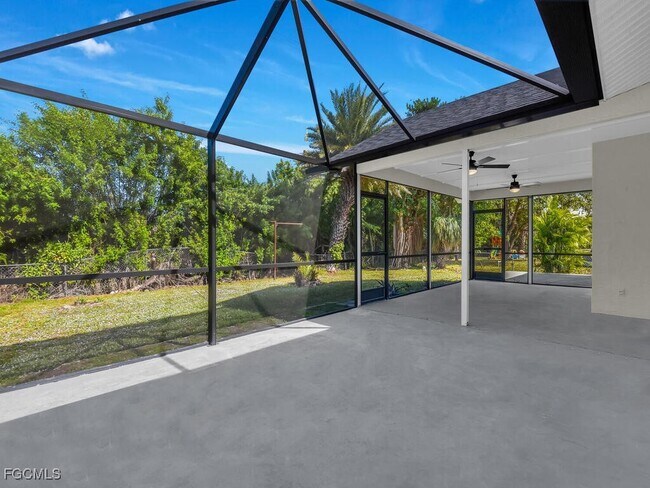 Building Photo - 1931 SW 36th Terrace