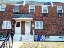 Building Photo - 5823 Oakland St