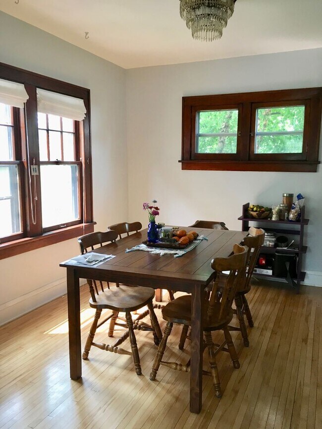Building Photo - NORTHEAST HOME FOR RENT