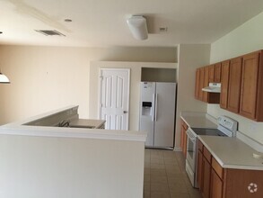 Building Photo - Three Bedroom in Canterfield Estates of Ha...