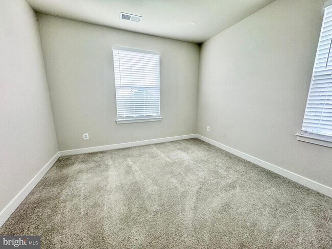 Building Photo - 547 Lewes Landing Rd