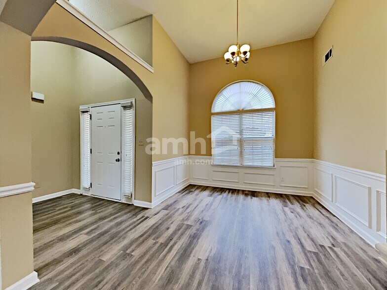 Building Photo - 2143 Andrewood Pl