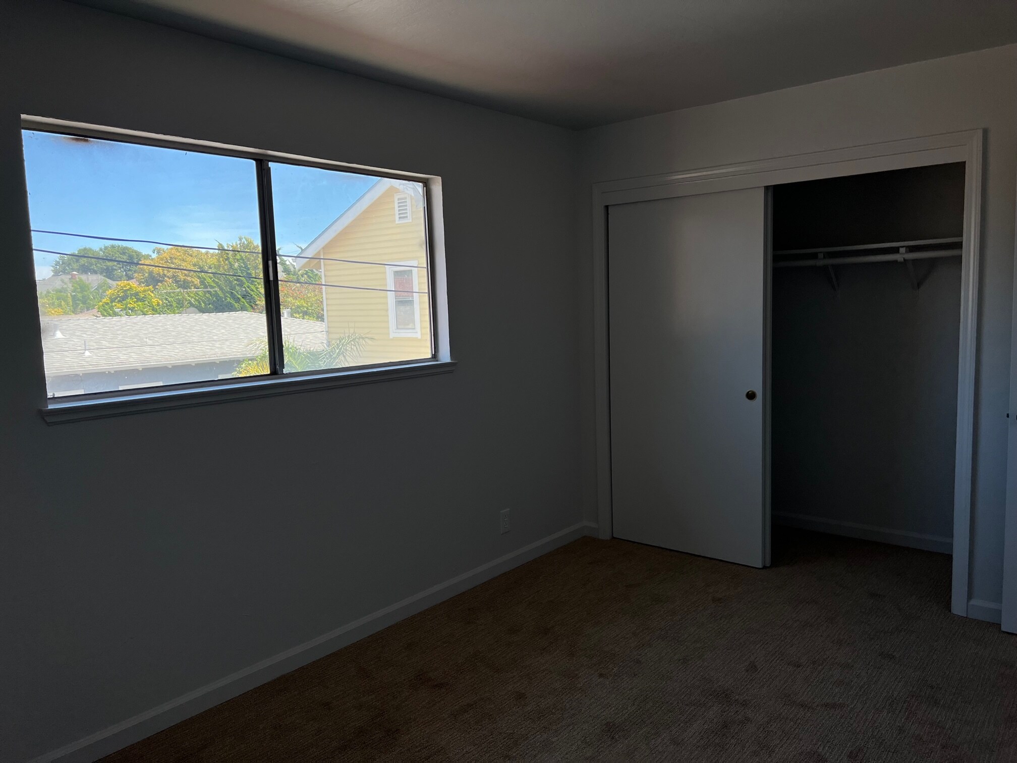 Building Photo - 1576 Pacific Ave