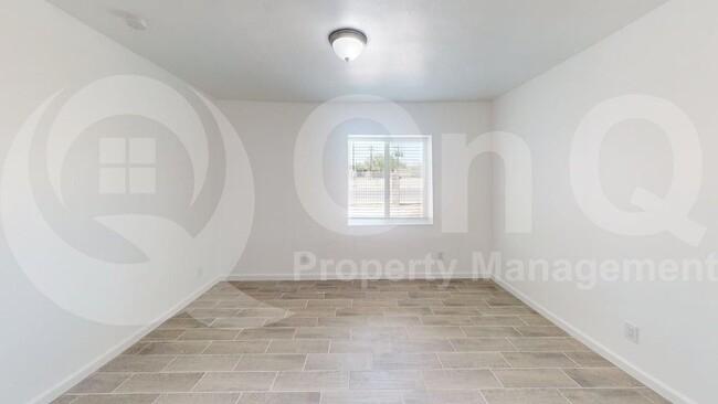 Building Photo - 207 W Ohio St