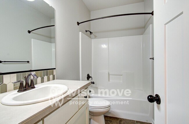 Building Photo - Battle Ground | 4 Bedroom Single-Level Home