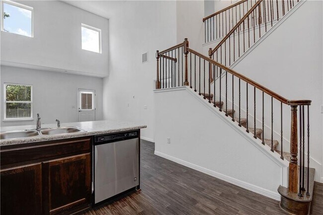 Building Photo - 12912 Leatherback Ln