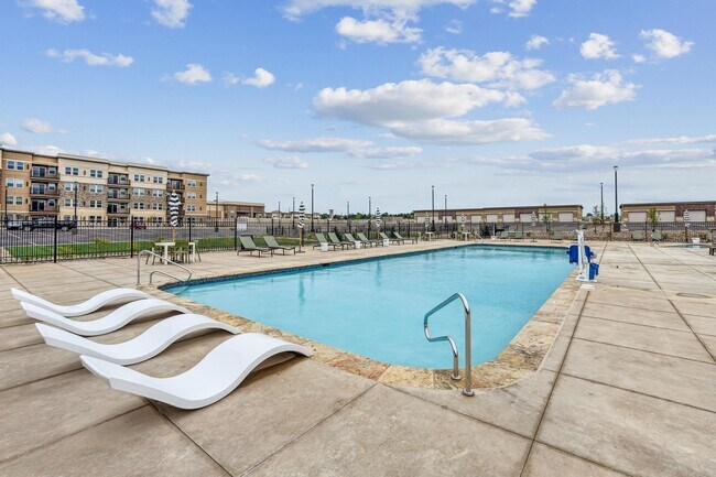 Building Photo - 4155 Carson Ln