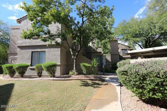 Building Photo - 15380 N 100th St