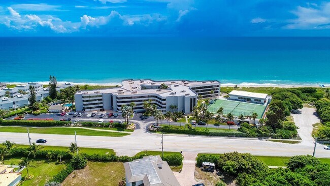 Building Photo - 1357 NE Ocean Blvd