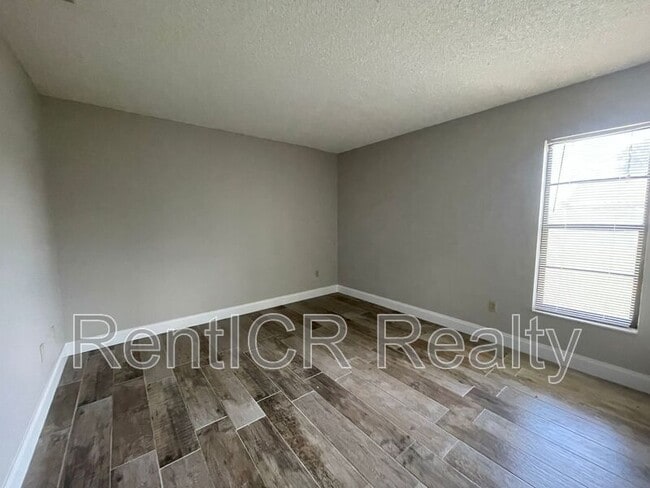 Building Photo - 1118 Greenlea Dr